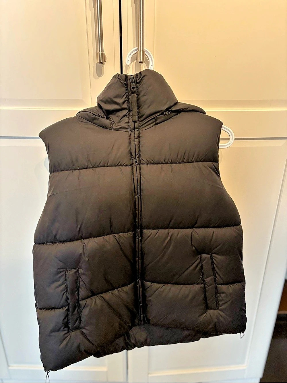 RICKI'S Black Puffer Vest Size Medium Like New